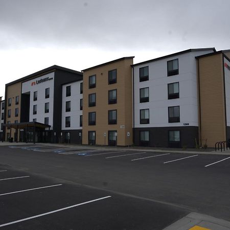 Livaway Suites Tri-Cities-里奇兰 外观 照片