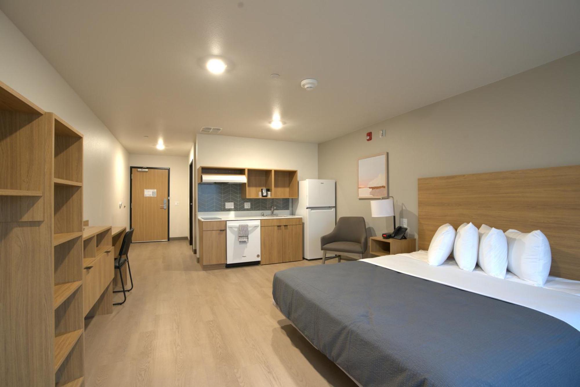 Livaway Suites Tri-Cities-里奇兰 外观 照片