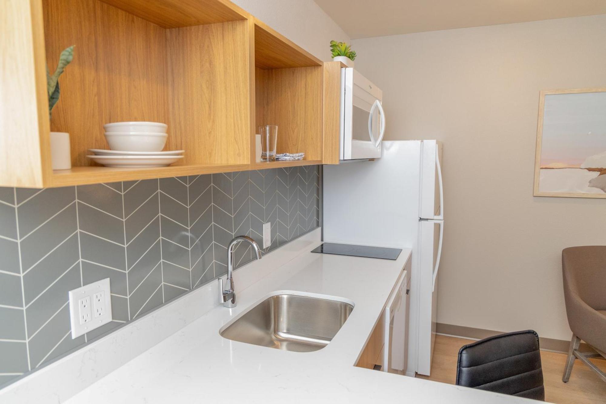 Livaway Suites Tri-Cities-里奇兰 外观 照片